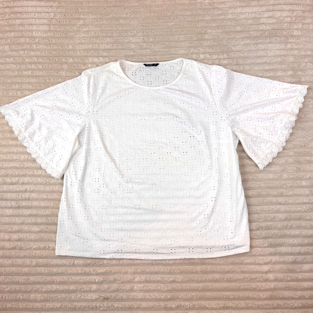 NEW Shein‎ Curve 3XL White Eyelet Lace Trim Sleeve Top Blouse Plus Size